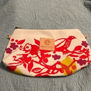 Erin Flett Clutch. No strap. Excellent Condition. Scratch on label. See photo.